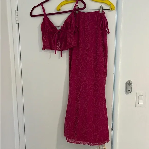 Vibrant Pink Lace Two-Piece Set - Picture 7 of 7